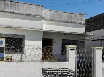 Casa · 80m² · 3 Ambientes · Venta - Casa 3 Ambiente - Lomas del Mirador