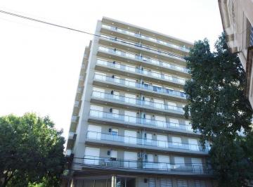 Imagen 1 - Departamento de 2 dormitorios con balcón y amplios espacios. Posibilidad de cochera. - · Departamento de 2 Dorm. con Balcón y Amplios Espacios. Posibilidad de Cochera.