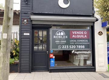 Local comercial · 75m² · Excelente Local Sobre Calle Güemes.