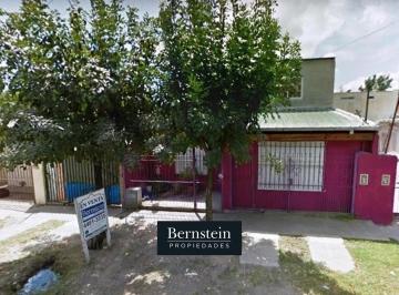 Casa · 60m² · 2 Ambientes · Casa en Venta: 2 Ambientes: Udaondo: 247 m²