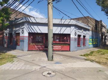 Bodega-Galpón · 400m² · 3 Ambientes · Pte. Roca 3002. Esquina Amenabar. Oportunidad Galpon y Local
