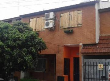 Casa · 83m² · 3 Ambientes · Duplex 4 Amb. Al Frente