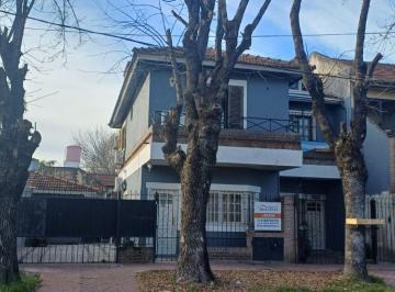 Departamento de 5 ambientes, Lomas de Zamora · Casa Tipo Duplex Muy Amplio y Cómodo en Lomas de Zamora Oeste