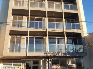 Departamento · 48m² · 1 Dormitorio · Caseros 300