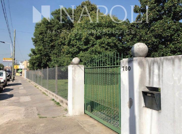 Terreno · 4400m²