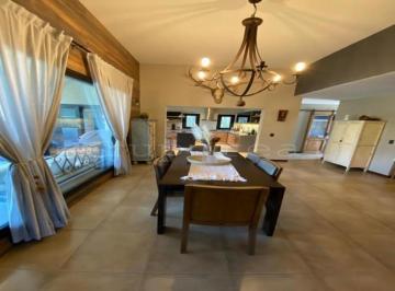 Casa · 260m² · 6 Ambientes · El Rocio Venta - Moderna Casa Reciclada a Nuevo