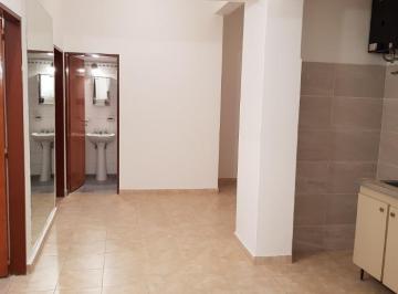 Departamento de 3 ambientes, Tres de Febrero · Departamento Tipo Casa en Venta en Caseros