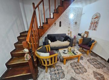 PH · 90m² · 4 Ambientes · Casa en PH en 2 Plantas con Terraza