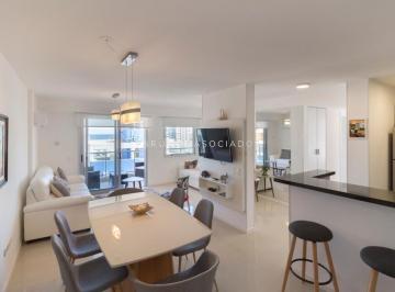 Foto1 · Apartamento de 2 Dorm. en Venta en Edificio Arenas del Mar, Punta del Este.