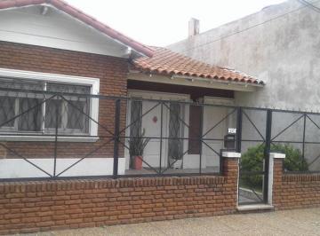 PH · 100m² · 4 Ambientes · Venta PH 4 Amb 150 m² Parrilla Quincho Valentin Alsina Lanus