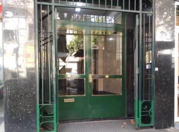 Oficina comercial de 1 ambiente, Balvanera · Oficina - Monoambiente Dividido en Balvanera (Venta o Alquiler).