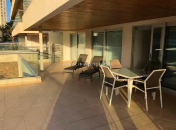 Foto1 · Apartamento de 2 Dorm. en Venta en Icon Tower, Punta del Este