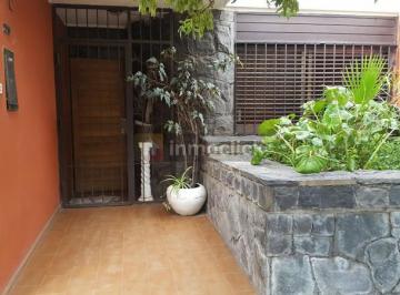 Casa de 6 ambientes, Ciudad de Mendoza · Casa en Venta Quinta Sección