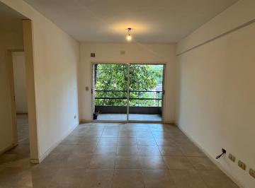 Departamento de 2 ambientes, Almirante Brown · Departamento de Dos Ambientes a m de Plaza Brown