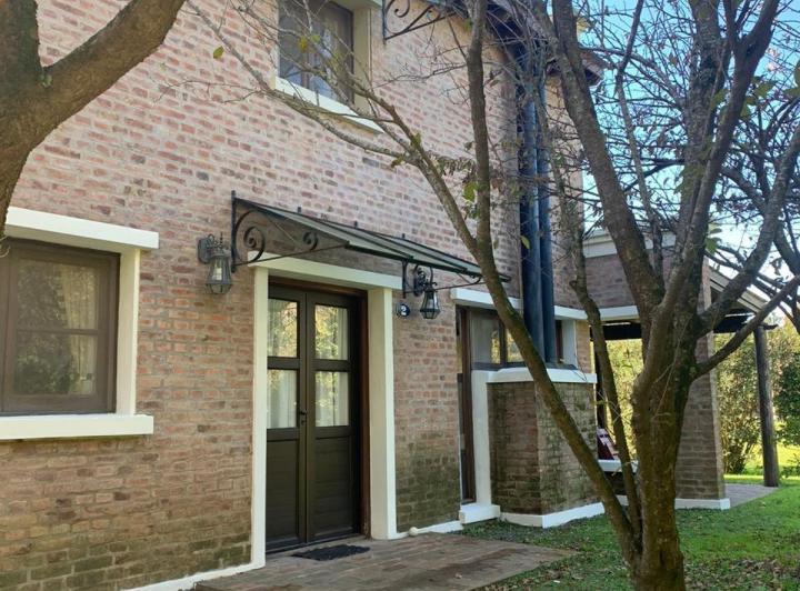 Casa · 66m² · 3 Ambientes · 1 Cochera