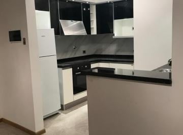 Cocina · Dueño Directo Alquila Depto Reciclado a Nuevo en Edificio Antiguo