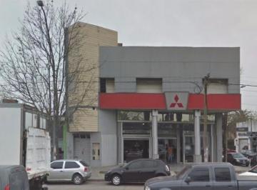 Local comercial · 1075m² · 3 Cocheras · Local | Av Juan B. Justo Al 3700
