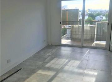 Departamento de 3 ambientes, La Matanza · Depto 3 Amb Centrico Reciclado a Nuevo // Av de Mayo 815