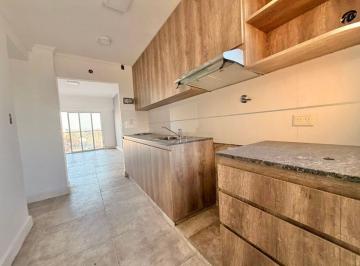 Departamento de 3 ambientes, La Matanza · Depto 3 Amb Centrico Reciclado a Nuevo // Av de Mayo 815