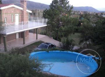 Casa · 350m² · 4 Dormitorios · 2 Cocheras · Casa - Villa Carlos Paz