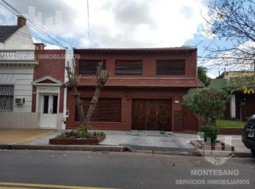 PH · 140m² · 4 Ambientes · 2 Cocheras · Venta PH en Floresta