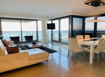 Foto1 · Apartamento de 4 Dorm. en Venta en Torre Imperiale, Punta del Este.