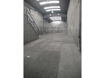 Bodega-Galpón · 250m² · Inmobiliaria Alquila Galpon Apto Todo Rubro Doble Altura