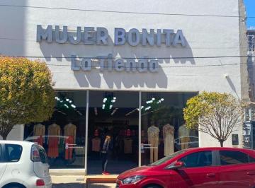 Local comercial · 340m² · Excelente Local de Medidas Unicas Frente Al Shoping