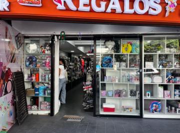 Local comercial de 1 ambiente, Palermo · Unico. Venta. Local 200 m² en Palermo con Renta con 2 Baños Compl.