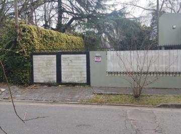 Casa de 5 ambientes, La Plata · Casa en Venta Sobre Lote de 20x50