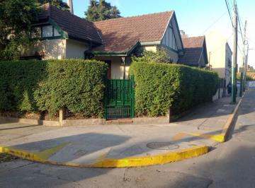 Casa · 187m² · 3 Dormitorios · 1 Cochera · Casa - Temperley Oeste