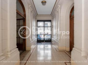 Departamento · 125m² · 6 Ambientes · Departamento Antiguo con Dos Patios y Dependencia, Totalmente Reciclado con Hermosos Detalles.