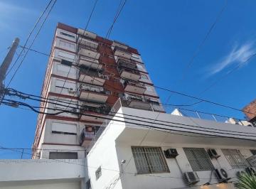 Departamento · 55m² · 3 Ambientes · 1 Cochera · Alquilo en Ramos Mejia Sur Centro Depto de 3 Amb con Cochera F: 8225