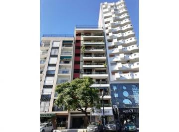 Departamento · 180m² · 4 Ambientes · 1 Cochera · Importante Departamento en Venta en Ramos Mejía Sur
