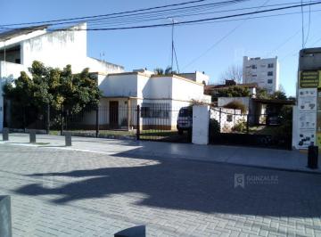 Casa · 100m² · 4 Ambientes · Casa en Venta Ubicado en Pilar Centro, Pilar y Alrededores