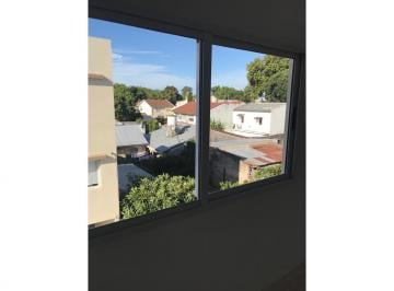 Casa · 60m² · 2 Ambientes · 1 Cochera · Complejo Duplex 4 Unidades. Duplex Al Medio en Planta Alta