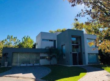 GLE-GLE-626_2 · Casa 4 Ambientes. | Calle 137 Al 7400