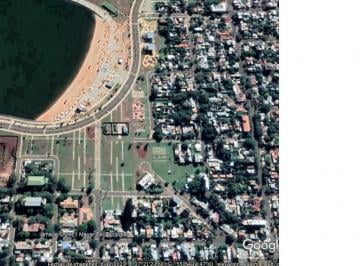 Vendo hermosa propiedad, ideal emprendimiento inmobiliario, casa antigua sobre · Dueño Directo! Costanera de Posadas! Ubicación Privilegiada.