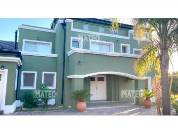Casa de 7 ambientes, Moreno · 4 Dorm. (2 en Suite)