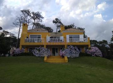 Foto1 · Casa en Venta y Alquiler Frente Al Mar en Manantiales.