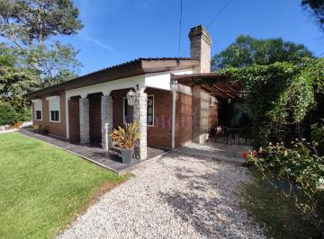 Foto1 · Casa con 3 Dorm., 2 Baños Mas Dependencia, Piscina y Parillero!