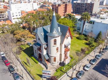 Terreno · 500m² · Excelente Lote en Esquina de Zona Güemes Residencial, con Chalet de Patrimonio Histórico.