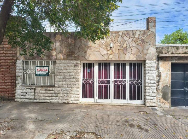 Casa · 87m² · 4 Ambientes · 1 Cochera