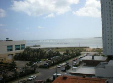 Foto1 · Apartamento en Venta de 2 Dorm. en Season Tower, Punta del Este.