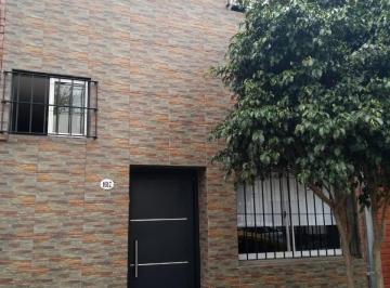 PH de 3 ambientes, Parque Chas · PH Tres Ambientes Al Frente Parque Cha