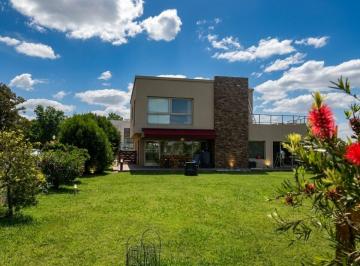 Casa de 5 ambientes, Presidente Perón · Casa de Categoría con Laguna y Muelle Propio - Lagos de San Eliseo, San Vicente