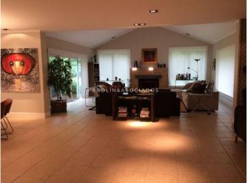 Foto1 · Casa en Venta de 4 Dorm. en Punta del Este.