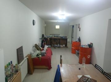 Departamento de 1 ambiente, Almirante Brown · Amplio Departamento Divisible Diagonal Toll 1482, Adrogué