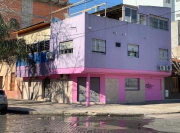 Casa de 4 ambientes, La Plata · Venta Importante Esquina en Calle 15 y 61