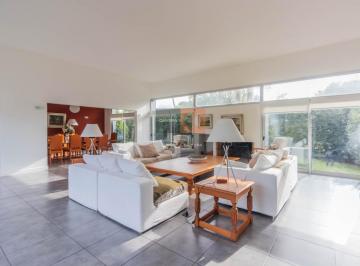Foto1 · Excelente Casa a La Venta en La Arbolada